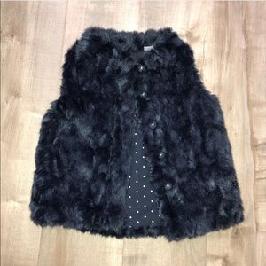NWT Cotton On fur vest size 3